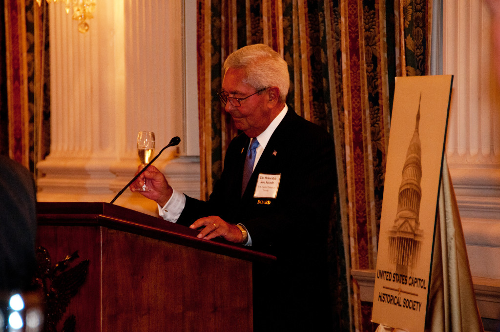The Honorable Ron Sarasin (President & CEO, U.S. Capitol Historical Society) toasts the history and achievements of the Committee.