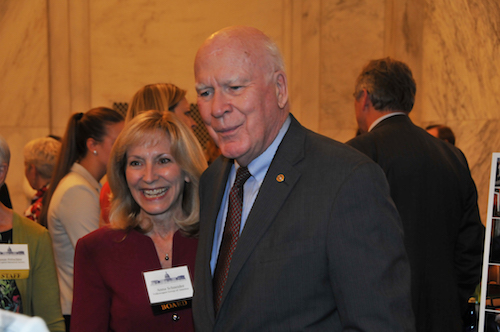 Anna Schneider, USCHS Trustee, greeted honored guest and Committee Vice Chairman, Sen. Patrick Leahy, before assuming responsibilities as Mistress of Ceremonies for the evening.